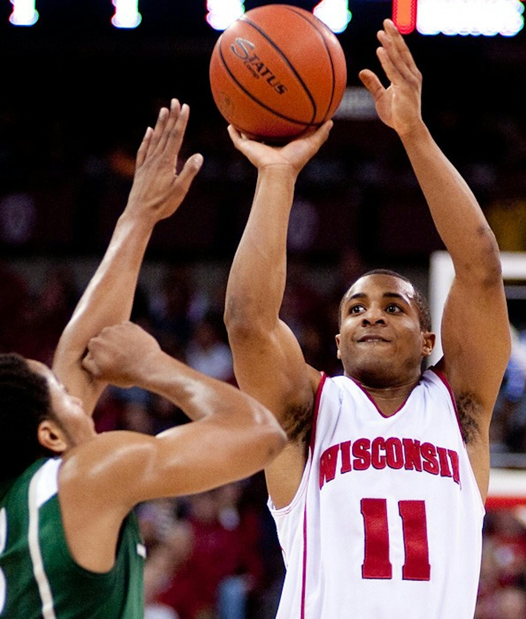 Illinois up next as Badgers try for Big Ten title