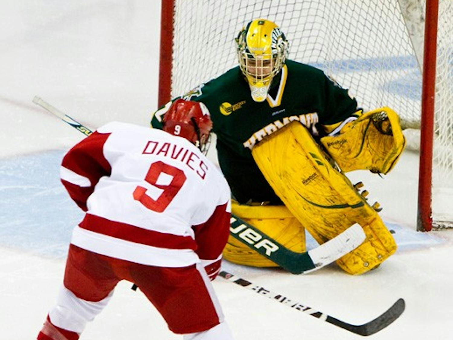Unfamiliar opponents await UW at Frozen Four