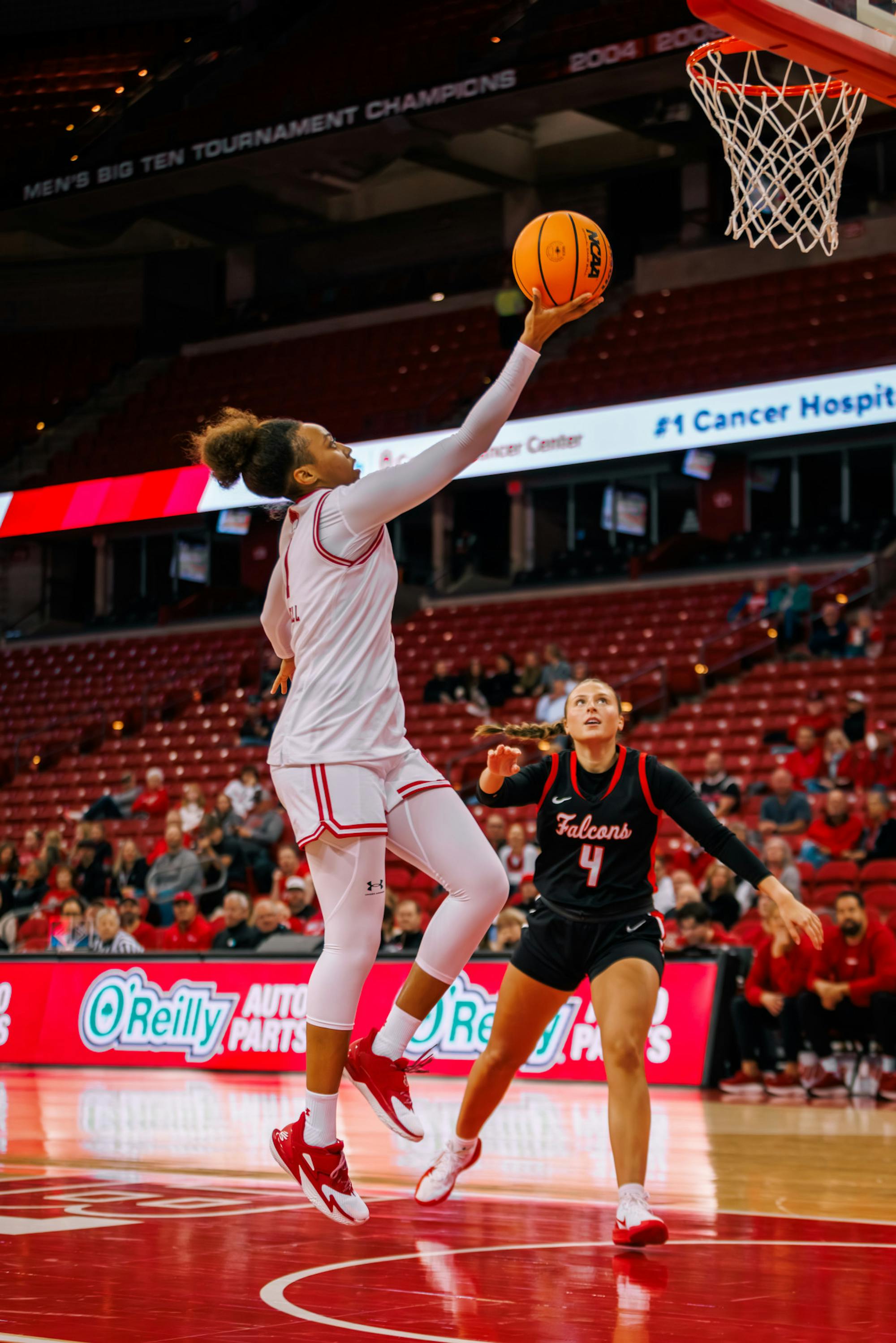 wavphotography_wbasketball_wisco_10-27-33.jpg