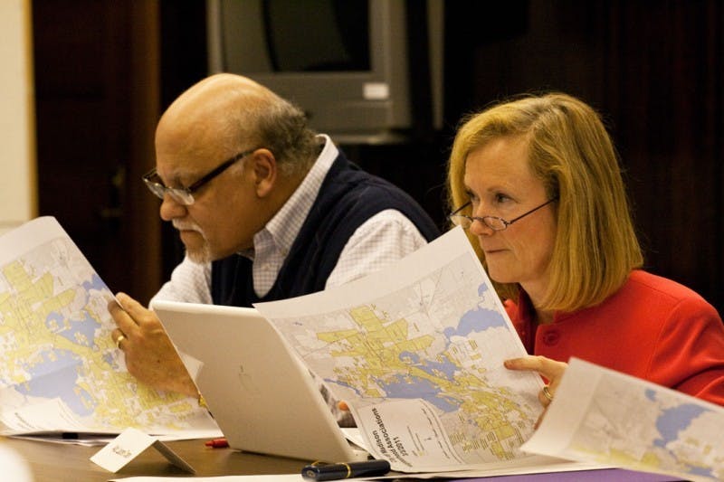 Alders debate over redistricting