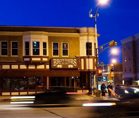 Taxi stand returns to University Ave. after receiving donation