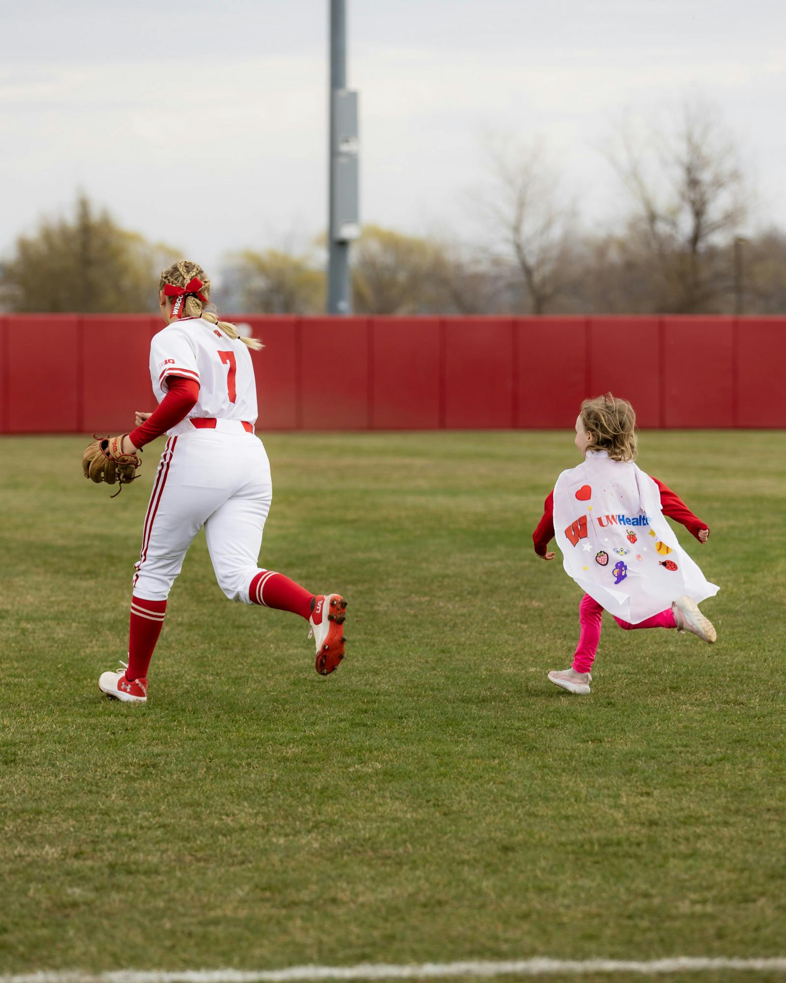 (04_17_2026)_KIM_UW_SOFTBALL_NEBRASKA_4_17_26-2.jpg