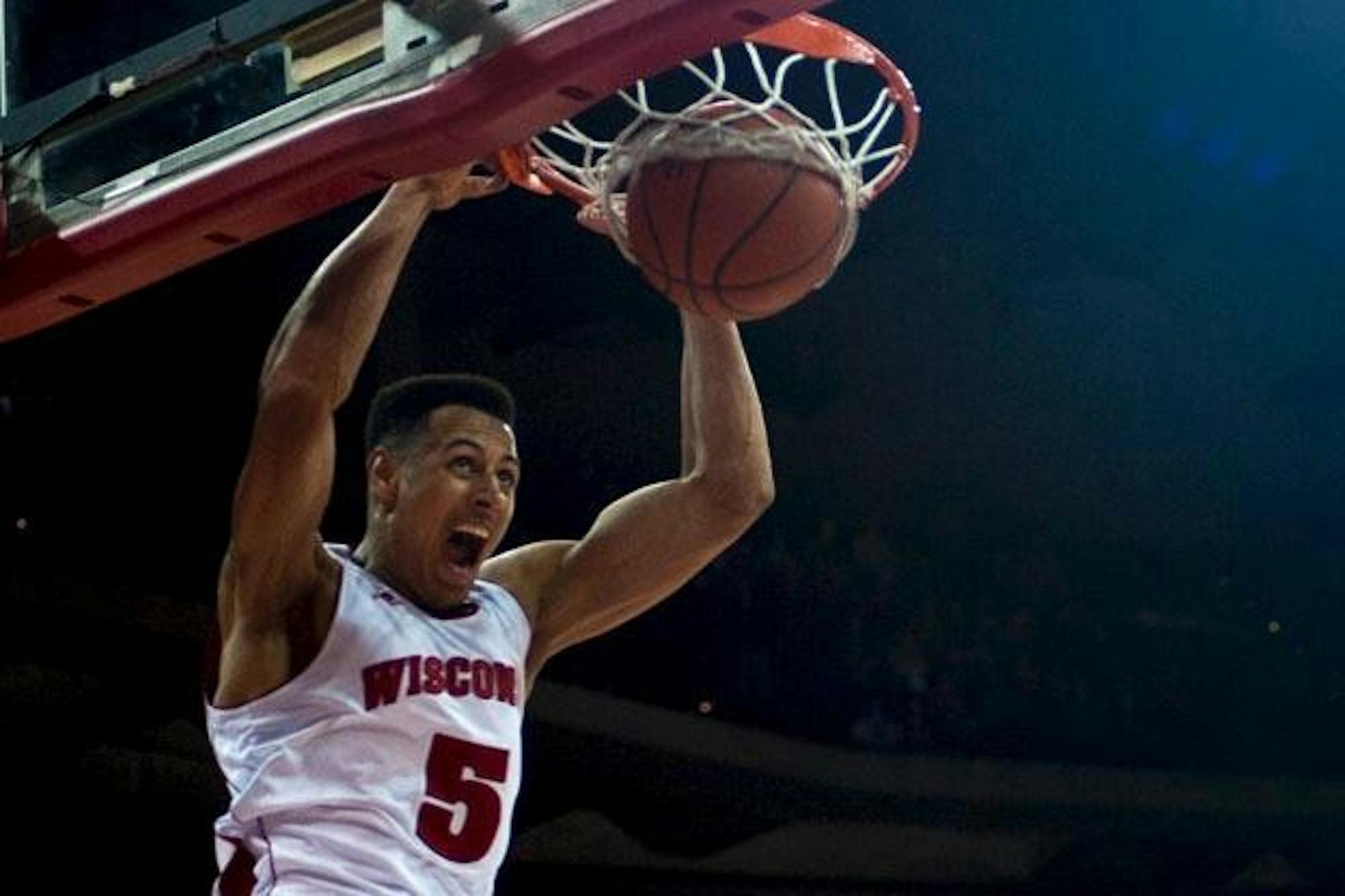 Badgers rebound from loss, take down Purdue