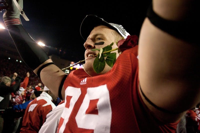 Watt to leave Badgers, enter NFL draft