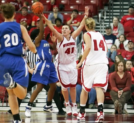 Small town girl becomes big city superstar