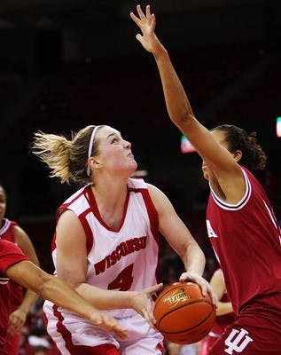 Second-half lapses let Hawkeyes roll over Badgers