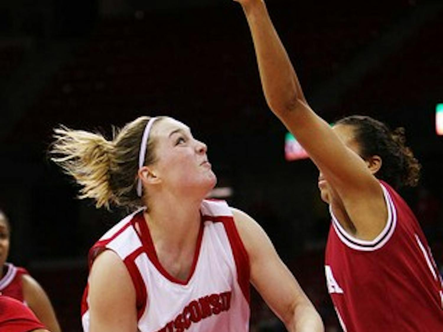 Second-half lapses let Hawkeyes roll over Badgers