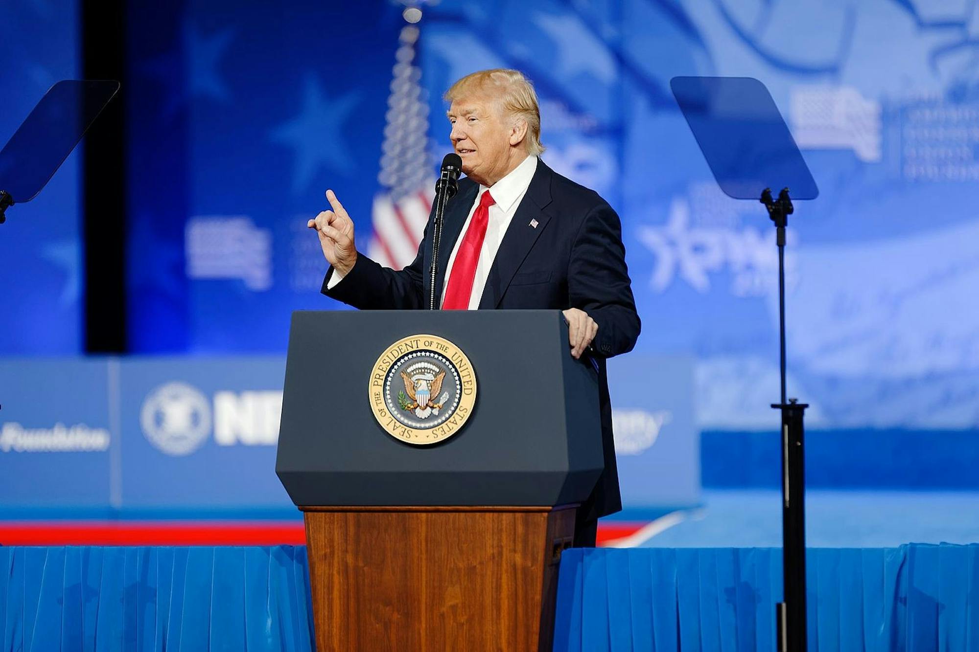 President_of_the_United_States_Donald_J._Trump_at_CPAC_2017_February_24th_2017_by_Michael_Vadon_05.jpg