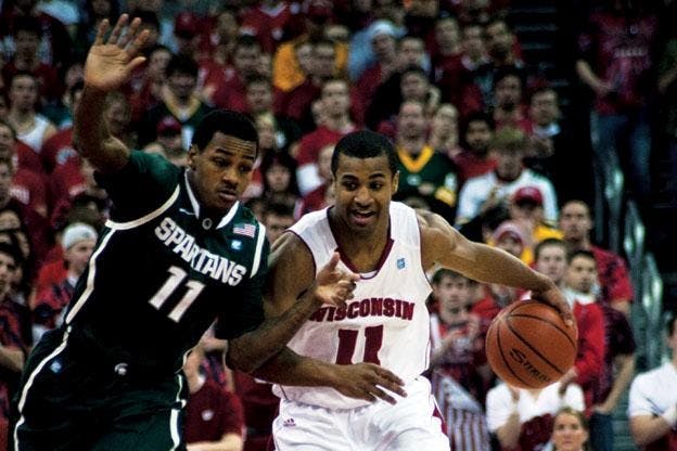 Wisconsin set to battle with streaking Hawkeyes