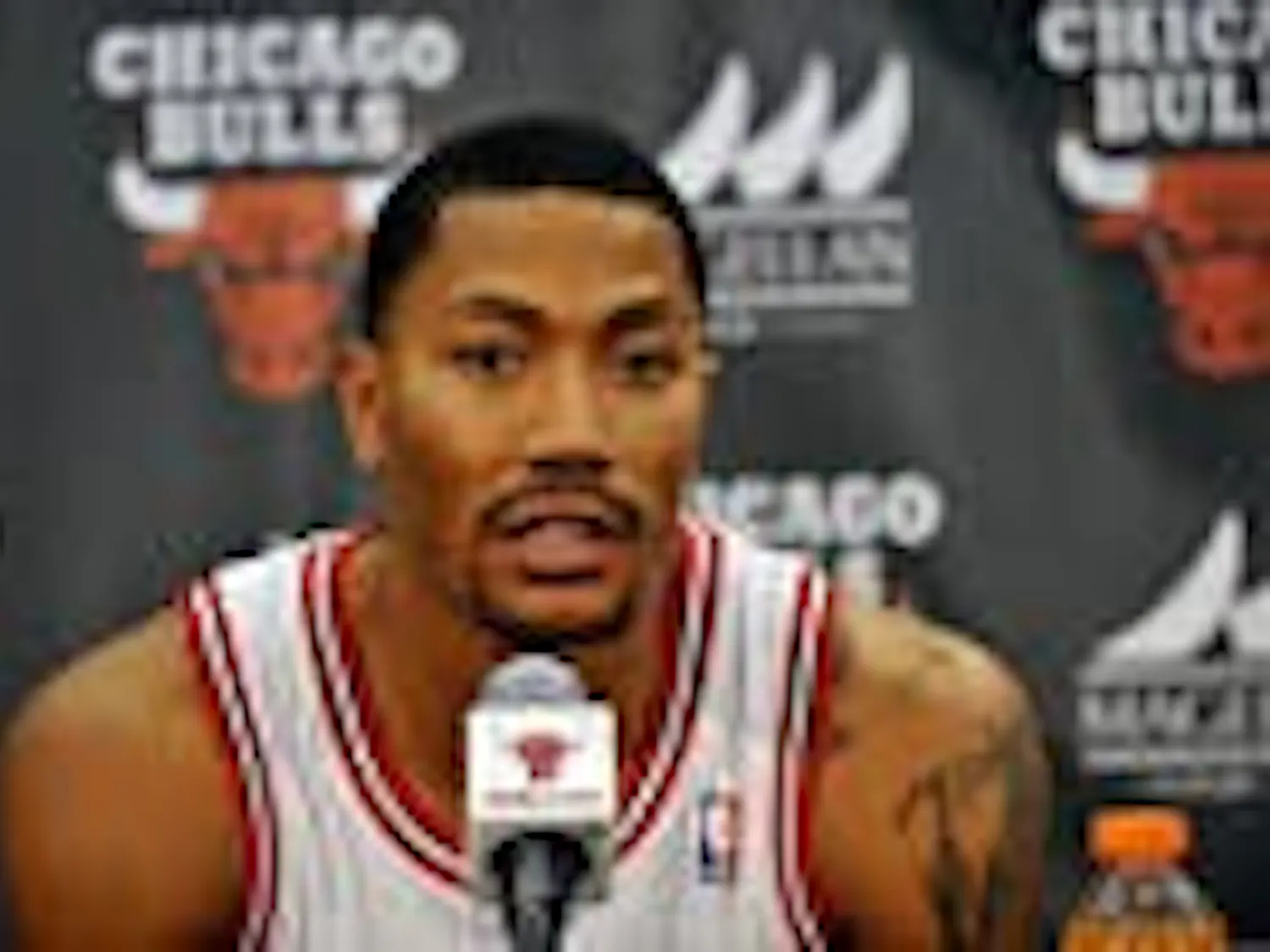 Derrick Rose surgery press conference