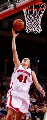 Badgers ground, pound Phoenix