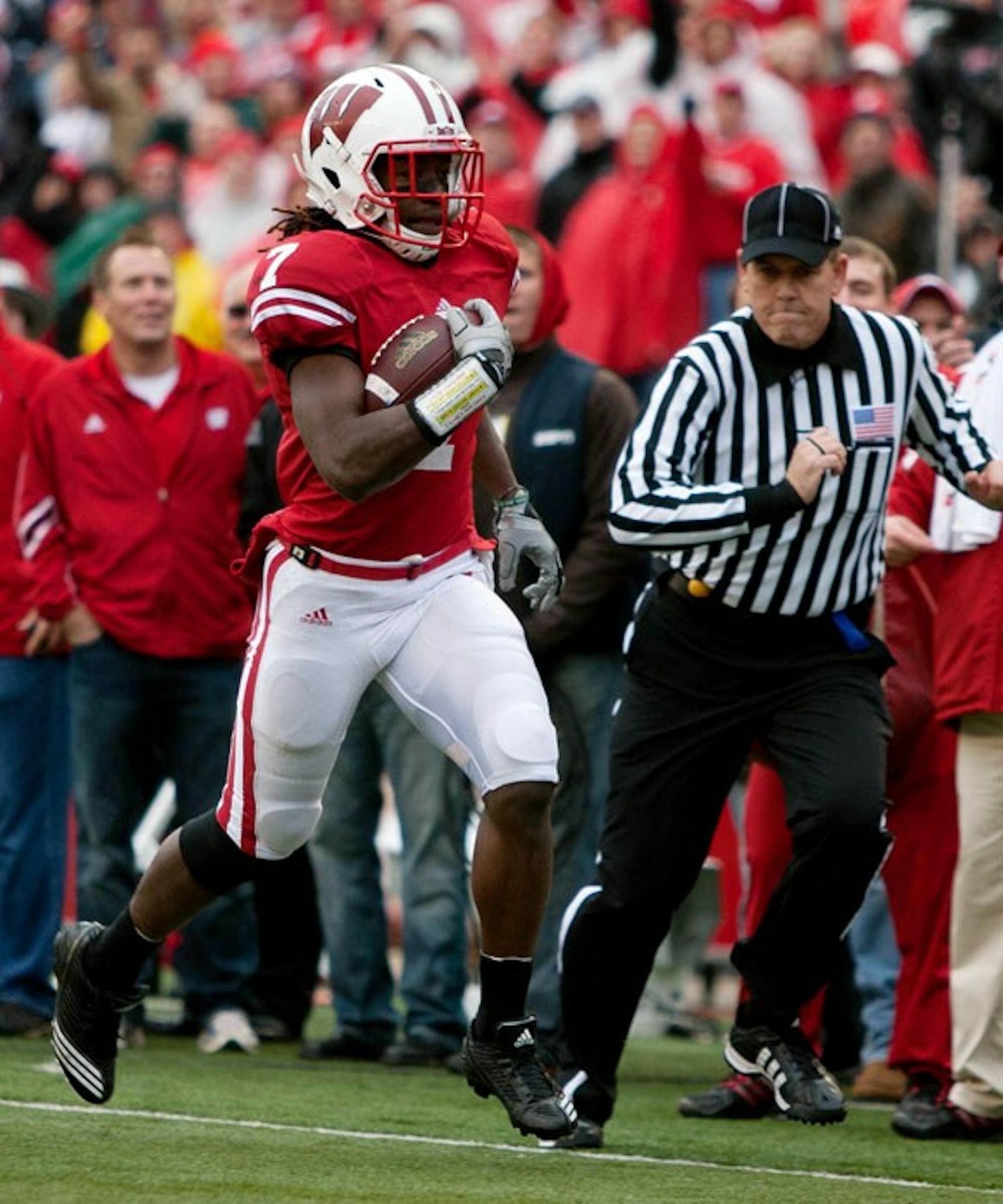 Easy pickings: Badgers demolish Indiana