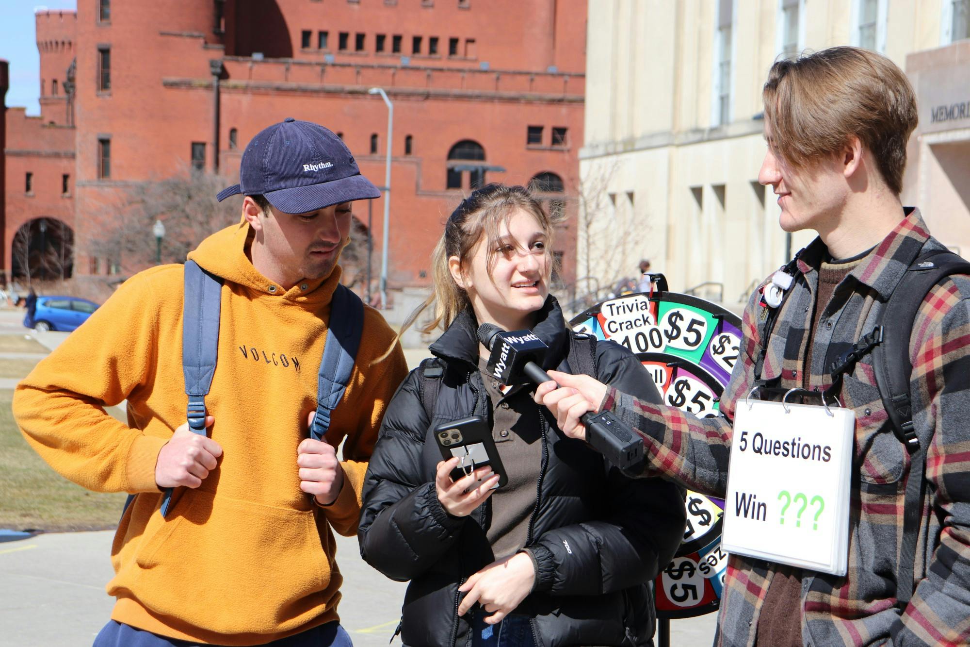 Isabella Kellermeier Wyatt Eiden TikTok Trivia Library Mall (1).JPG