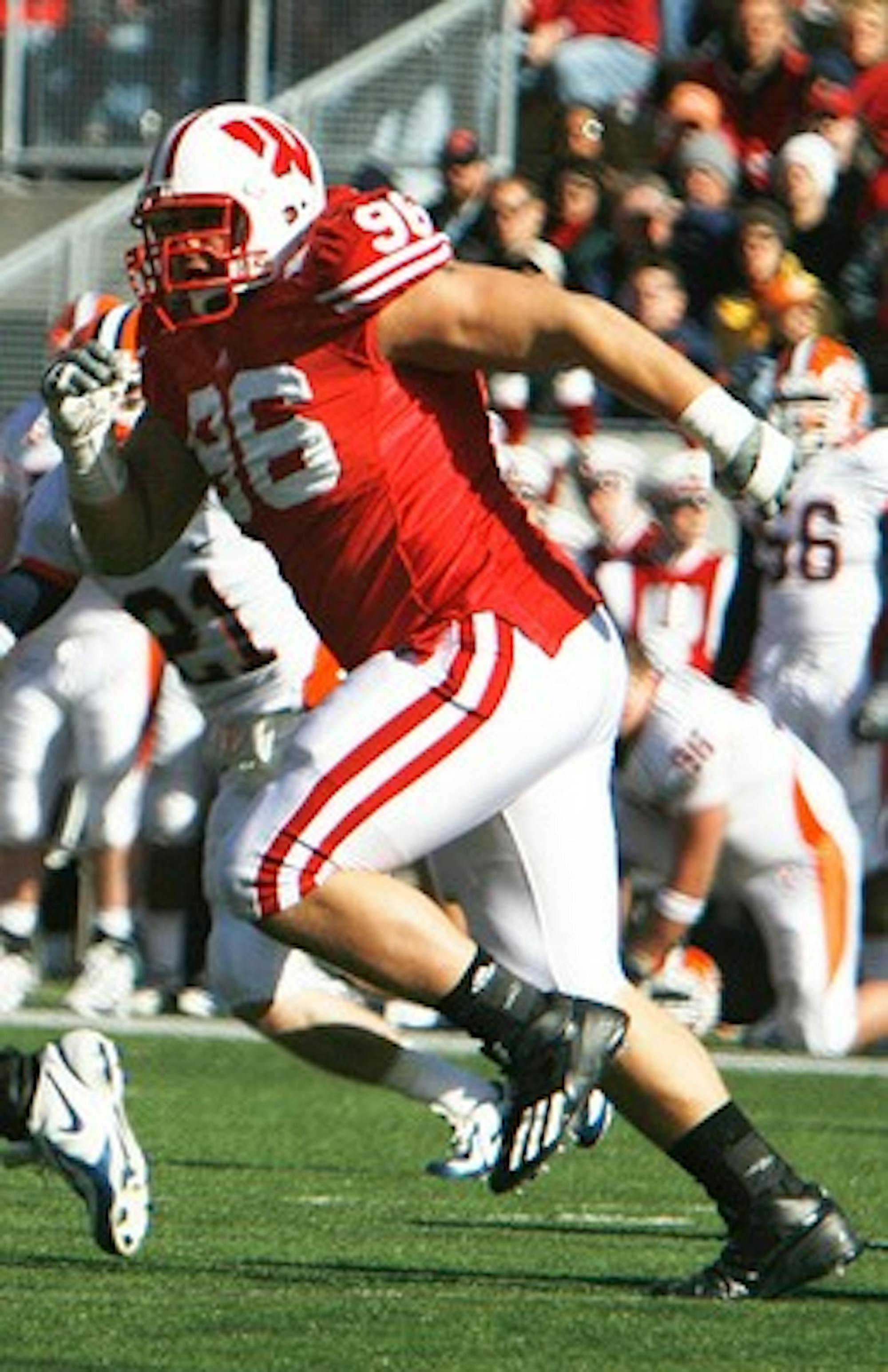Hayden an 'Iron Man' for Wisconsin's defense