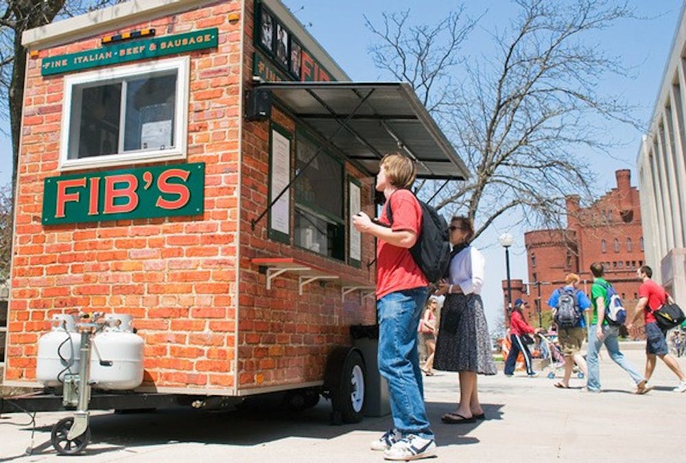 Library Mall hosts cheap, new food carts