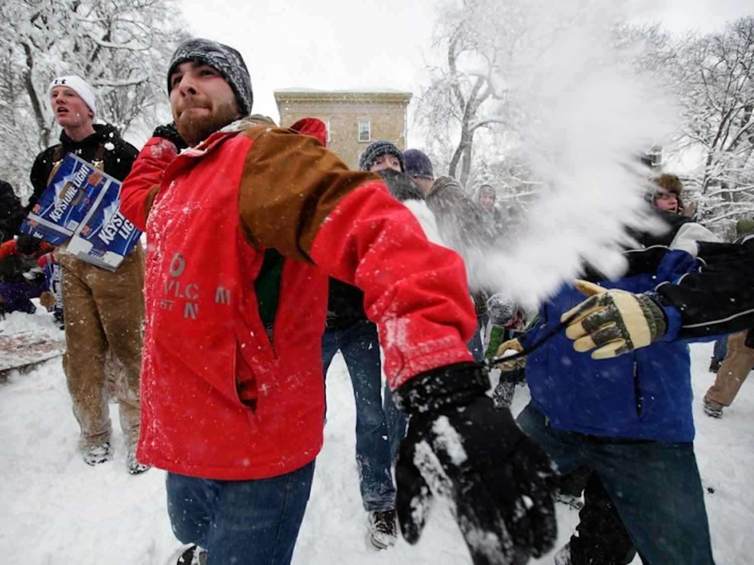 Students participate in Bascom snowball fight