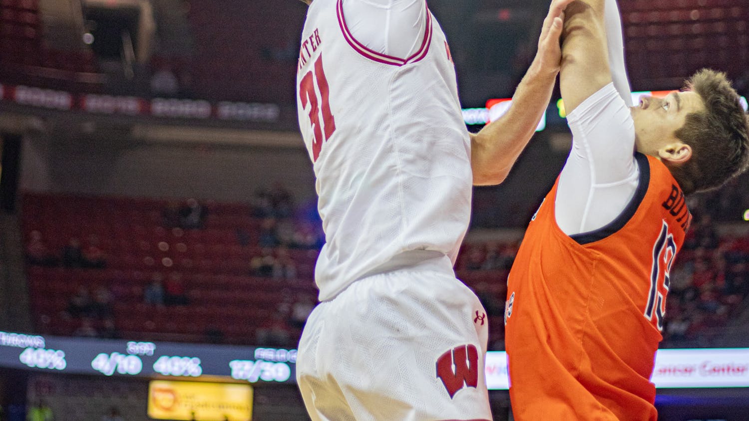 25-11-3 Dye_Mens_Basketball_B-08.jpg