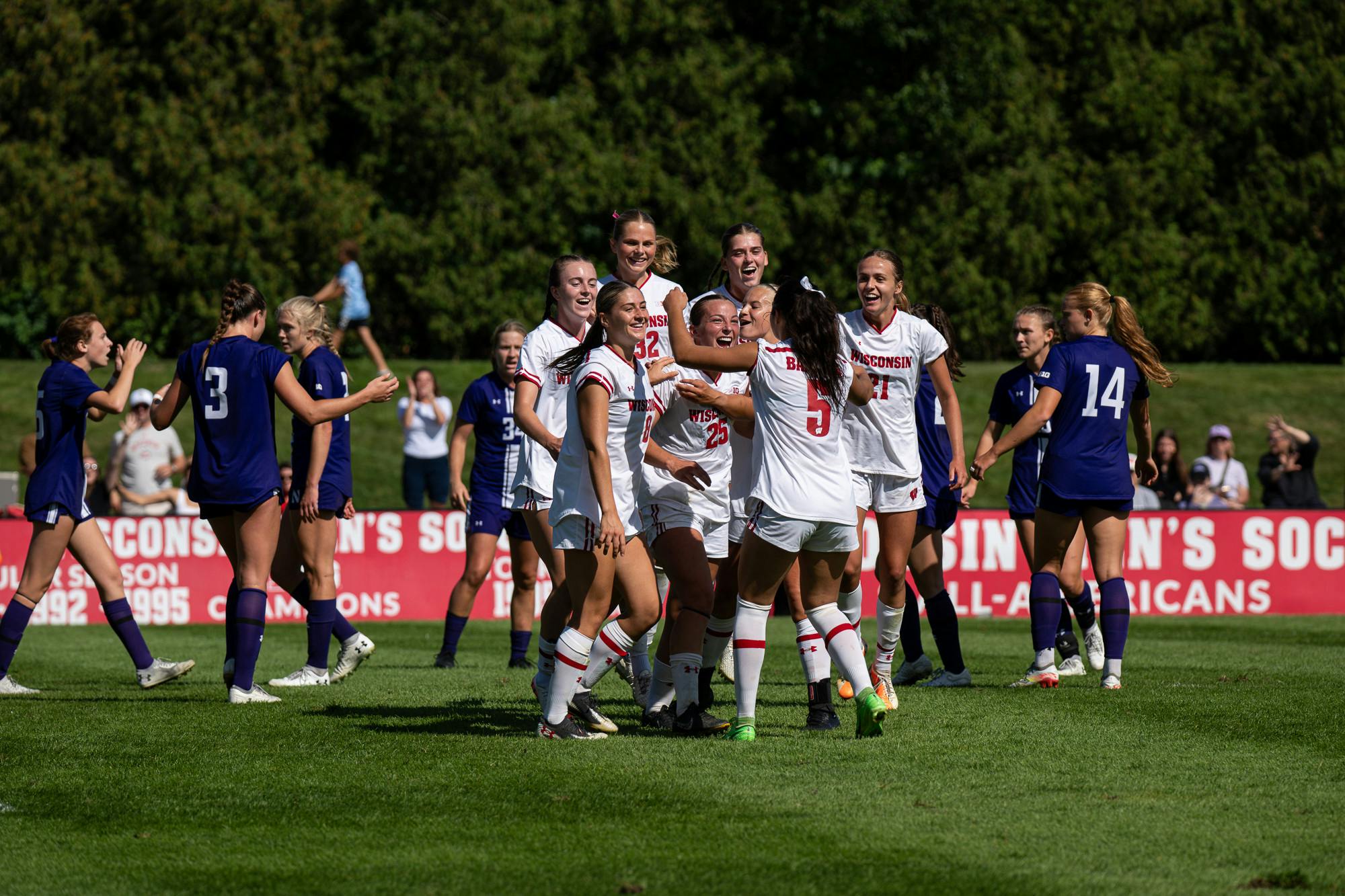 20260913_Ye_Vs_NW_WSOC28.jpg
