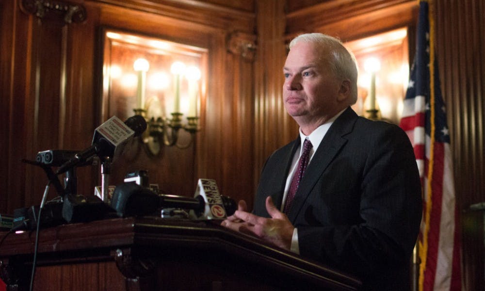 Gov. Scott Walker continues to urge lawmakers to reach agreement on the details of the GOP’s policy agenda as the final day of legislative activity for the state Senate approaches.