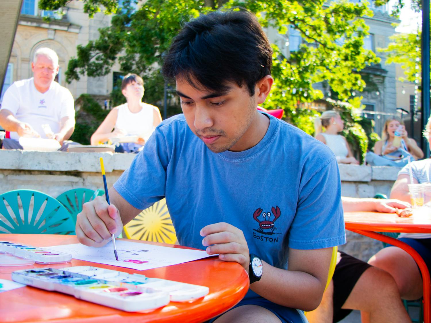 25-9-1_Painting at Memorial Union_Schneider-4.jpg