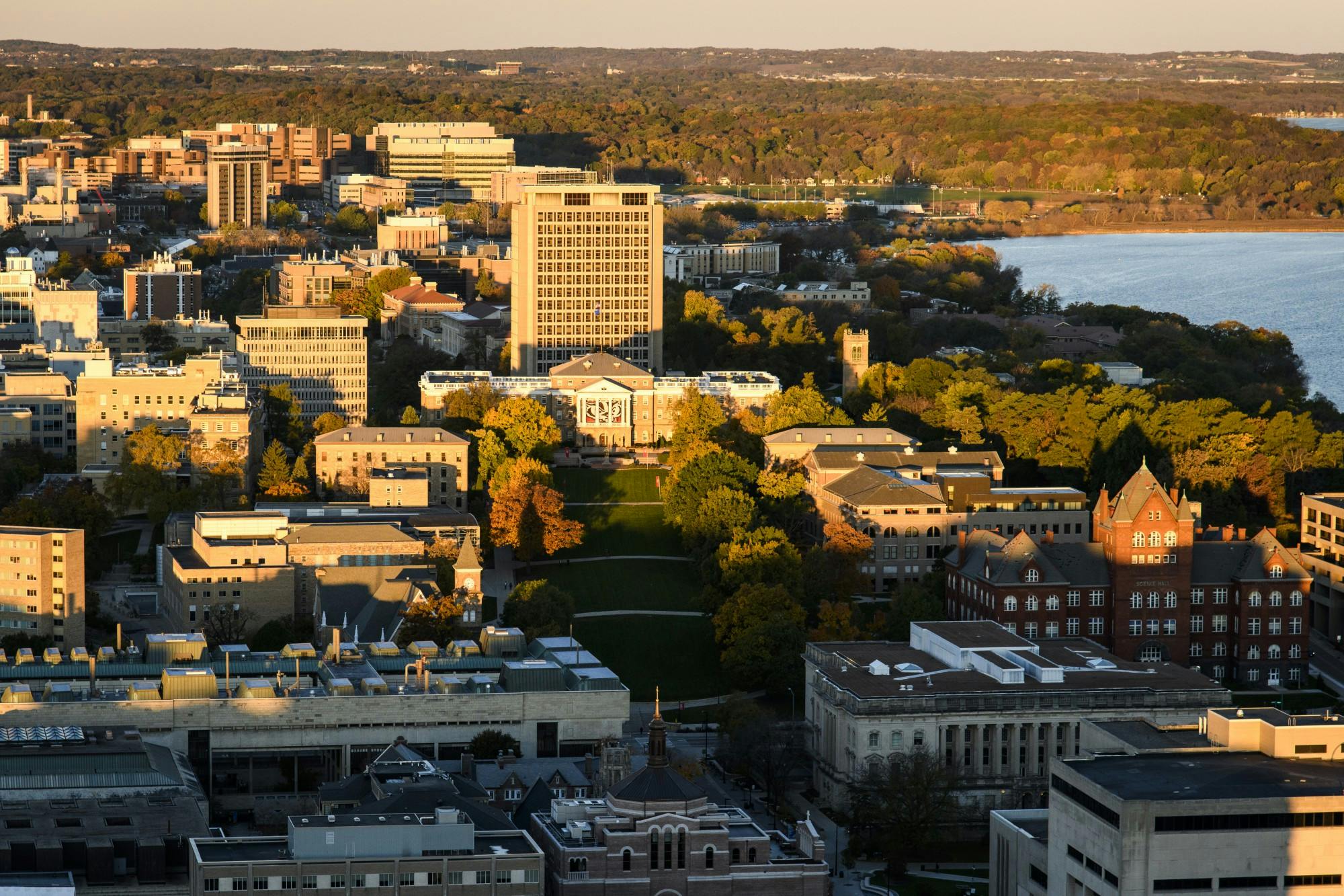 Aerial_Campus18_9876