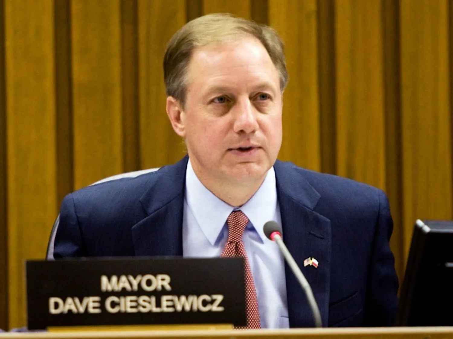 City council OKs individual assault rifles for police