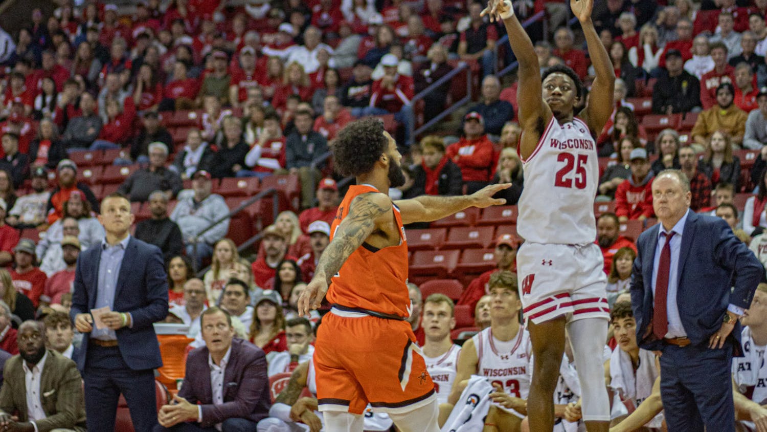 25-11-3 Dye_Mens_Basketball_B-14.jpg