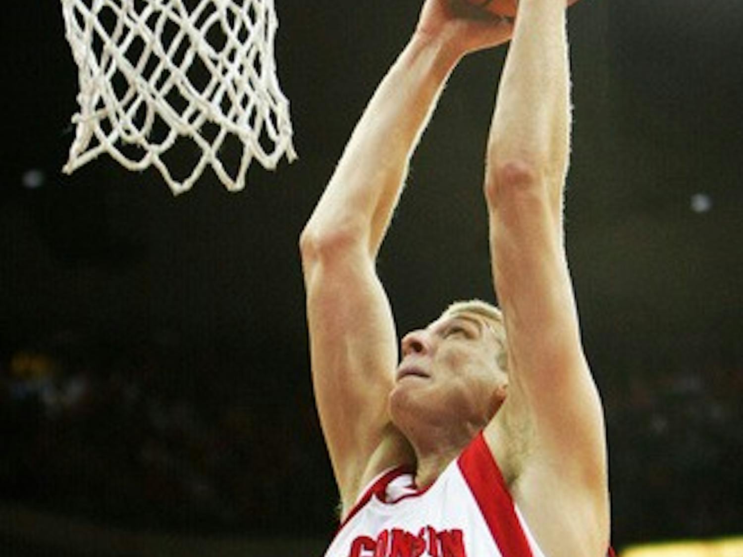 Wisconsin back home to face Green Bay