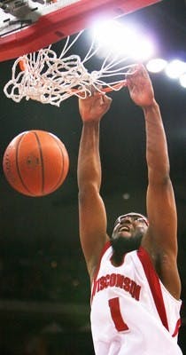 Charity Ball: Badgers deliver at free throw line to defeat Gophers for second time