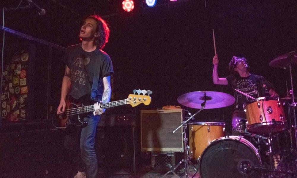 With an incredible stage presence and electric vocals, Vundabar carried the venue to a place of incredible energy.