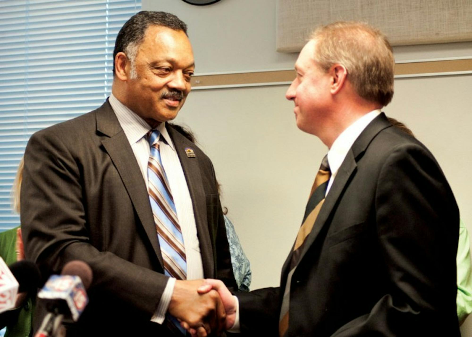 Rev. Jesse Jackson visits mayor, calls Wis. 'ground zero' for public workers