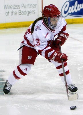 Badgers sweep Buckeyes