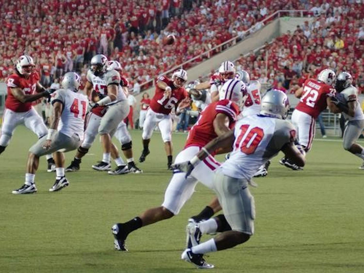 Badger offense picks up where it left off in season-opening victory