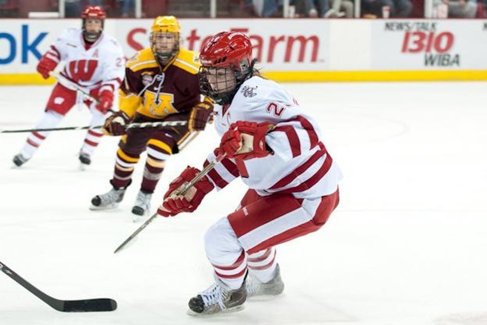 Badgers roll over Minnesota-Duluth in series sweep