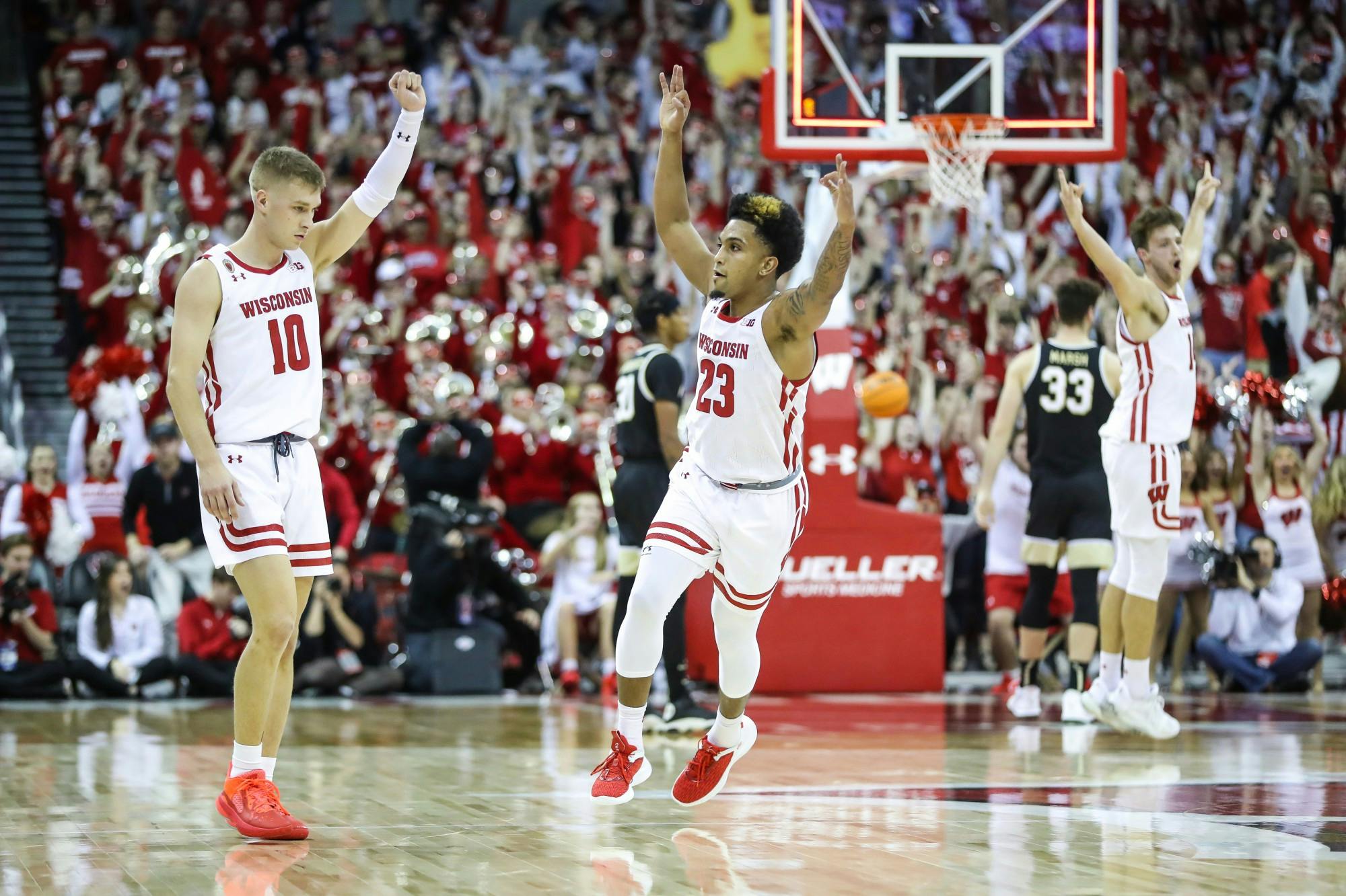 PHOTOS: Wisconsin falls to Wake Forest 75-78 in ACC/Big Ten Challenge