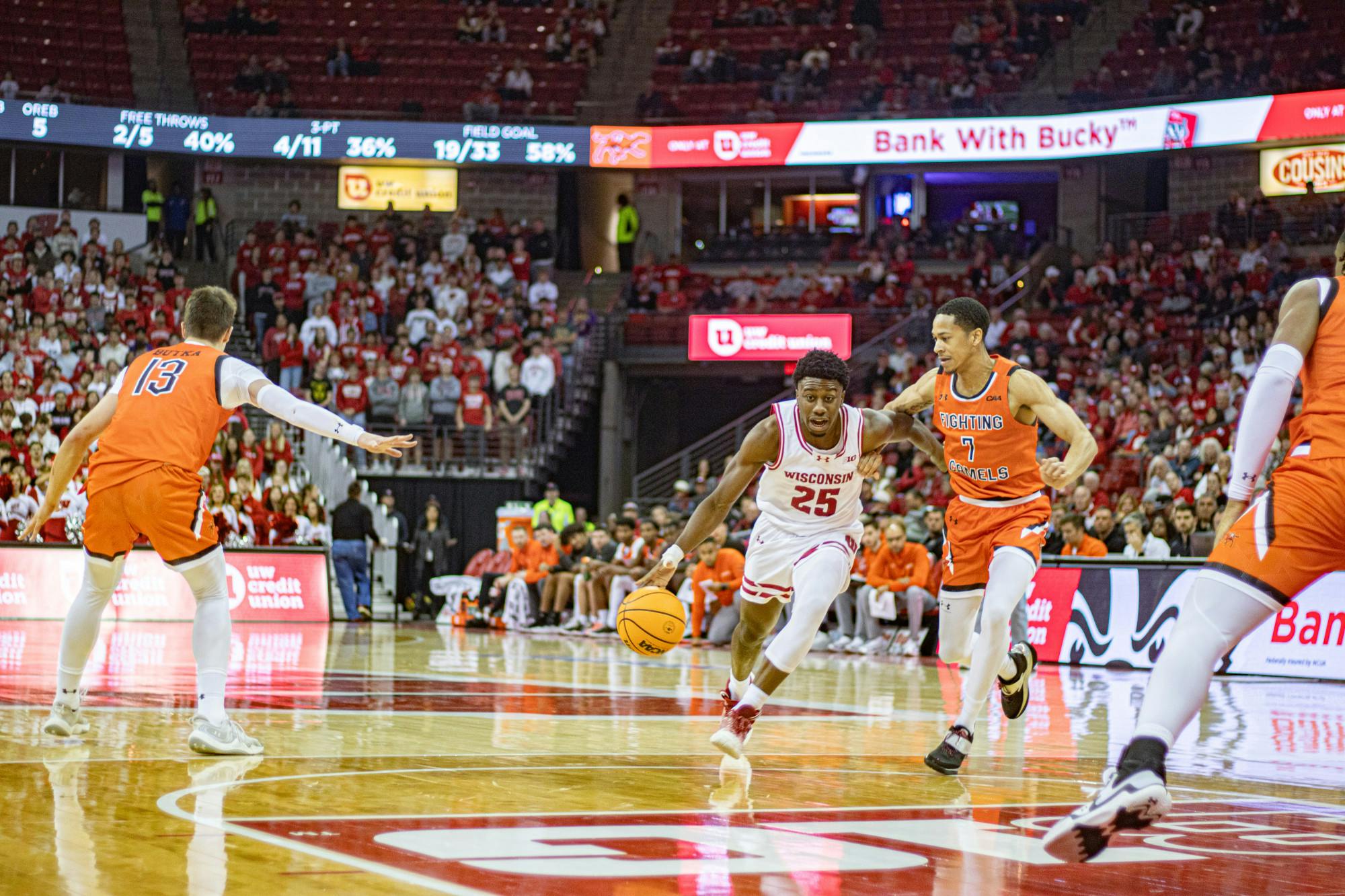 25-11-3 Dye_Mens_Basketball_B-09.jpg