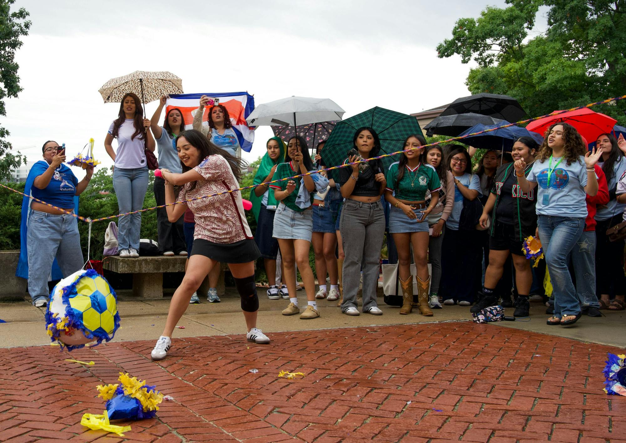 09_18_26-Simmons-March Up Bascom.jpg