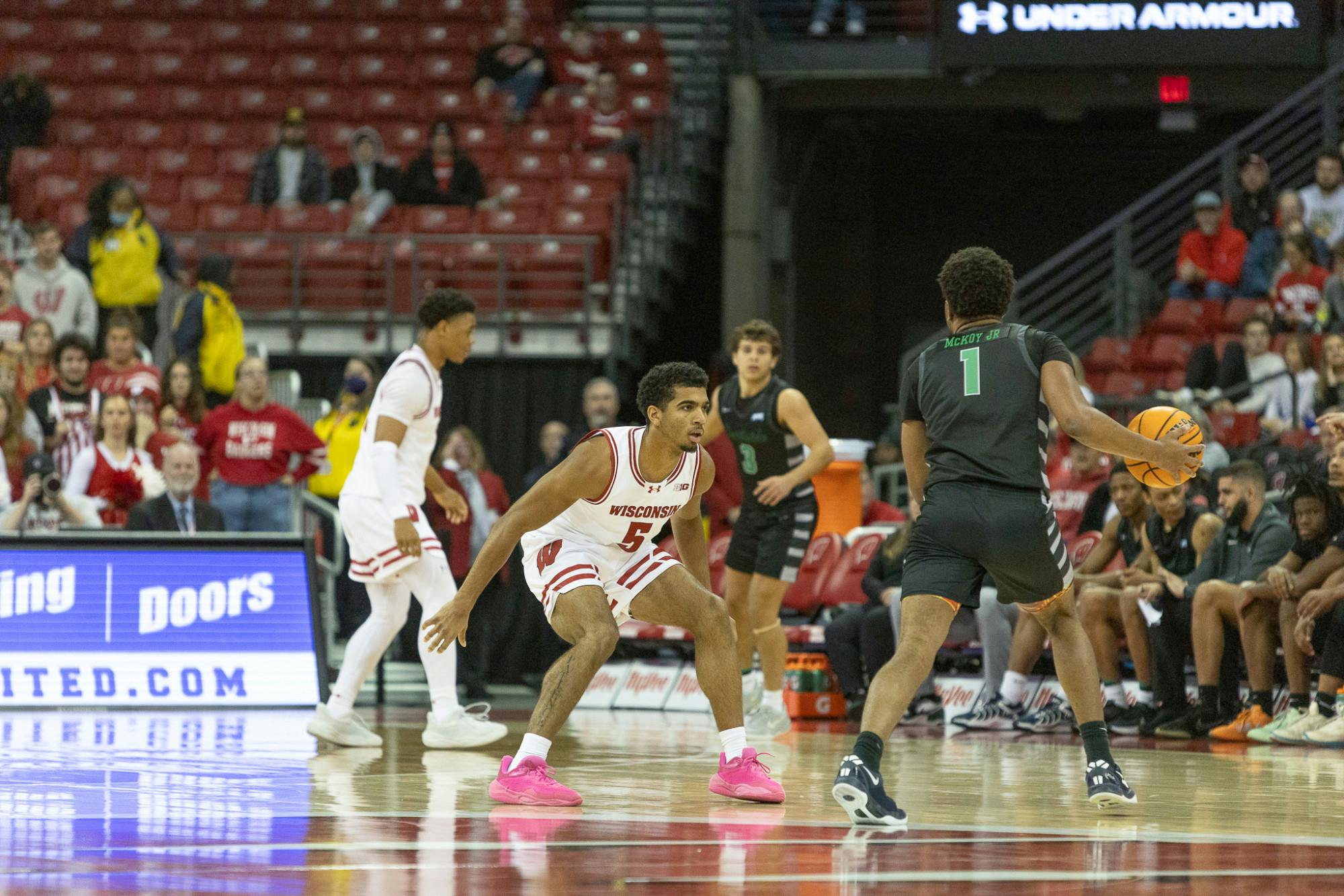 Badgers_Mens_Basketball_vs_Chicago_State_Cougars_November_2024-2.jpg