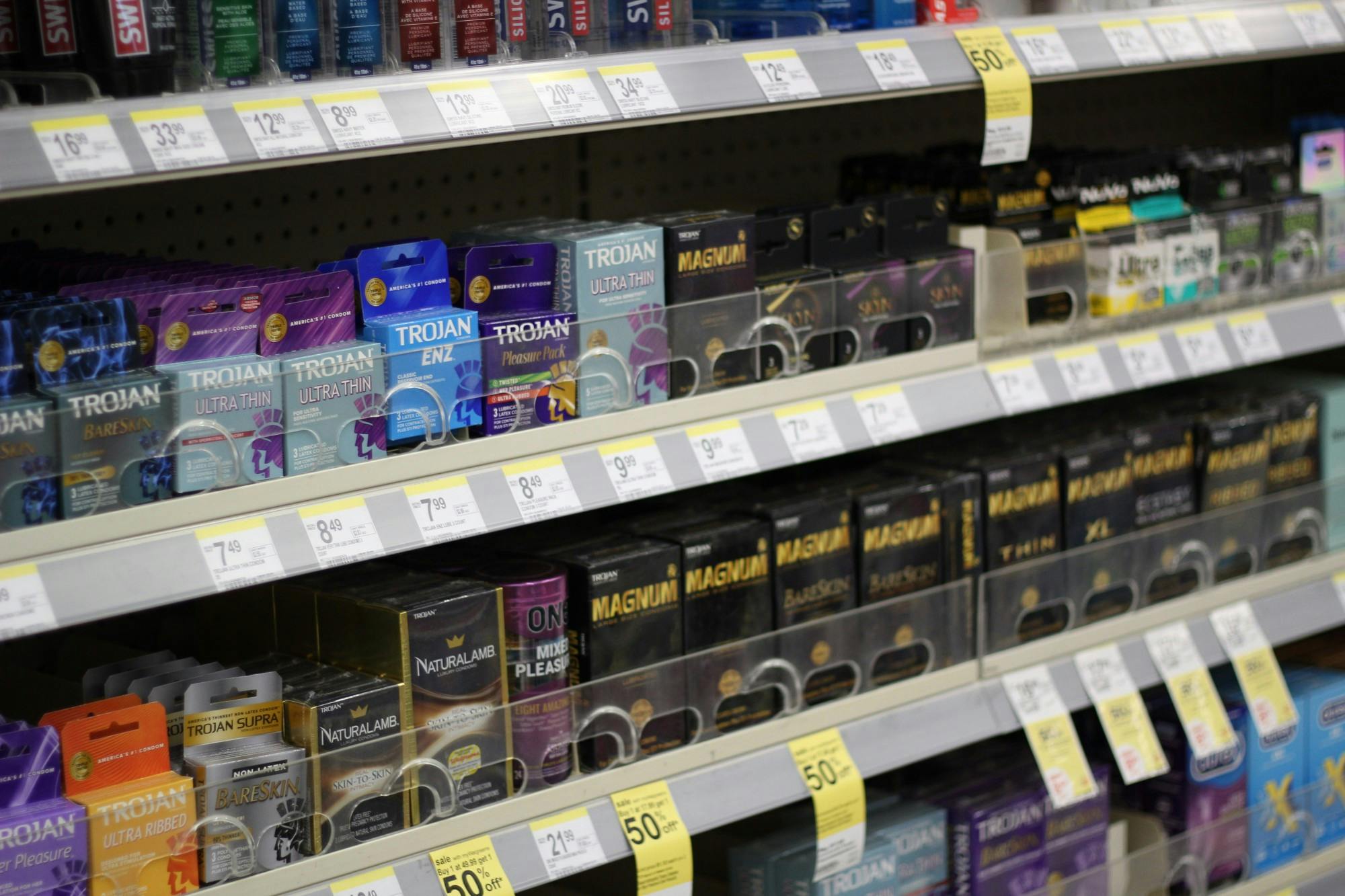 Snappers Row 6 Condoms.JPG