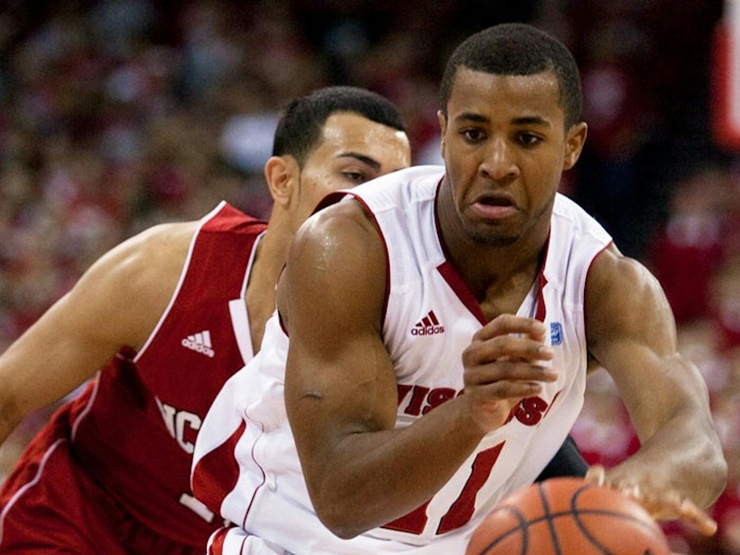 Badgers stifle NC State in 87-48 blowout