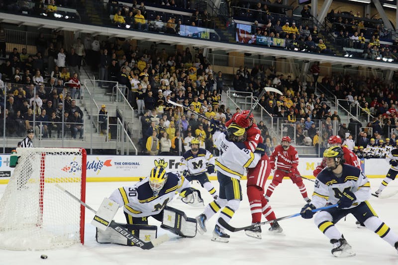 badger-men-s-hockey-falls-to-michigan-in-game-one-the-daily-cardinal