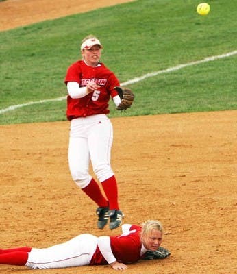 Badgers drop the ball against Minnesota