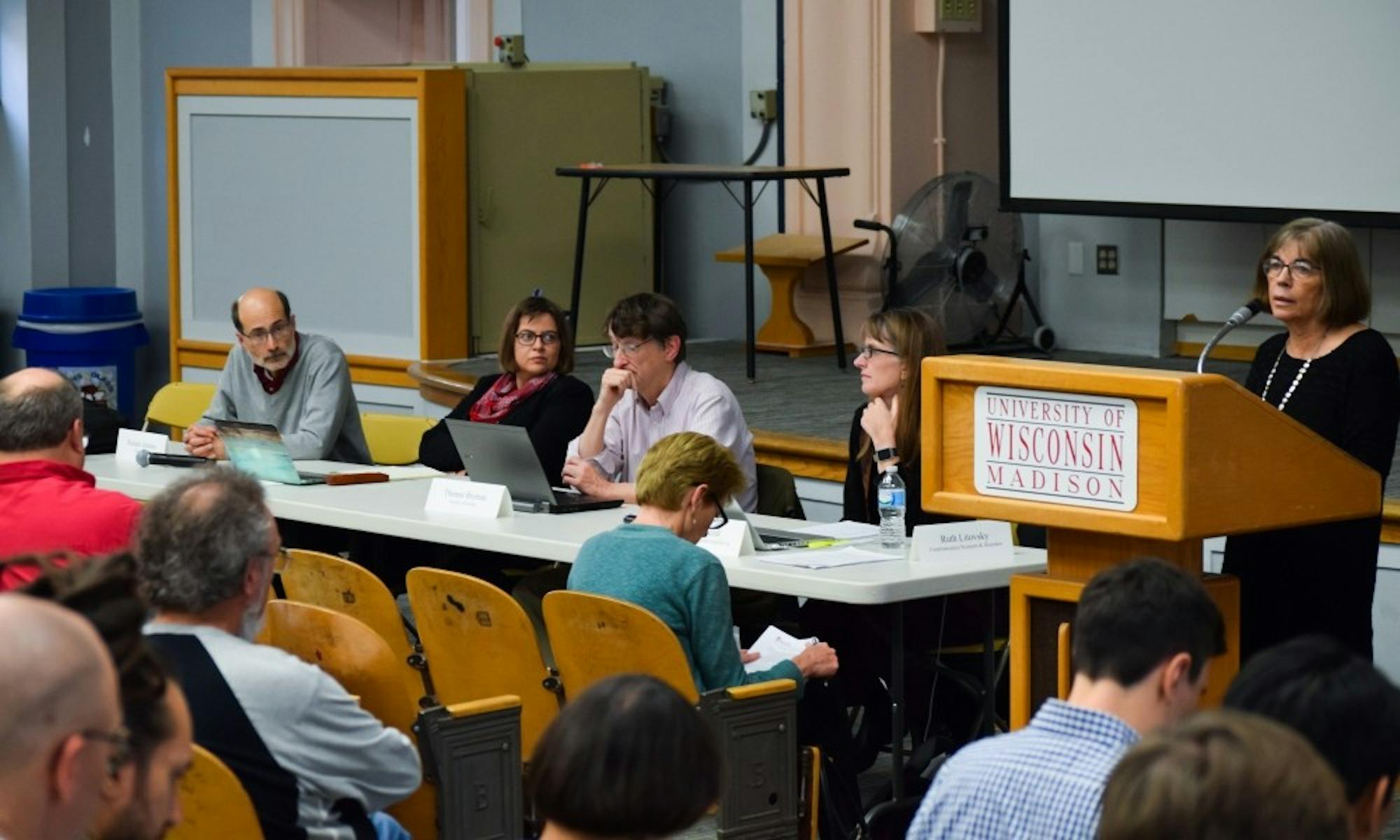 UW-Madison's Faculty Senate will discuss a resolution supporting undocumented students during its Monday meeting.&nbsp;