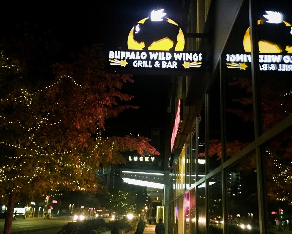 Workers at Buffalo Wild Wings called 911 to report a gas leak early Friday morning.