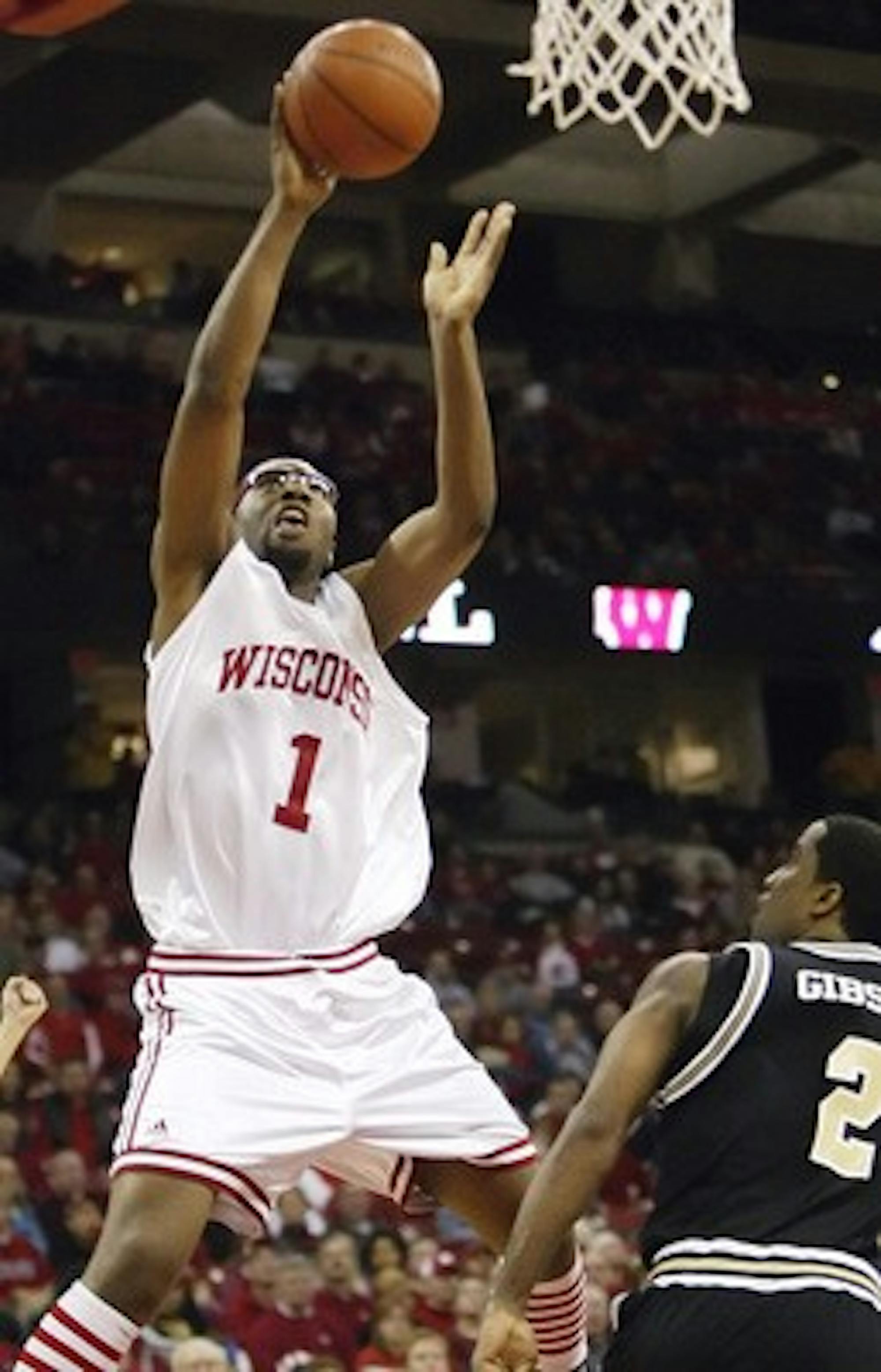 Back on track: Badgers defeat Terriers with ease