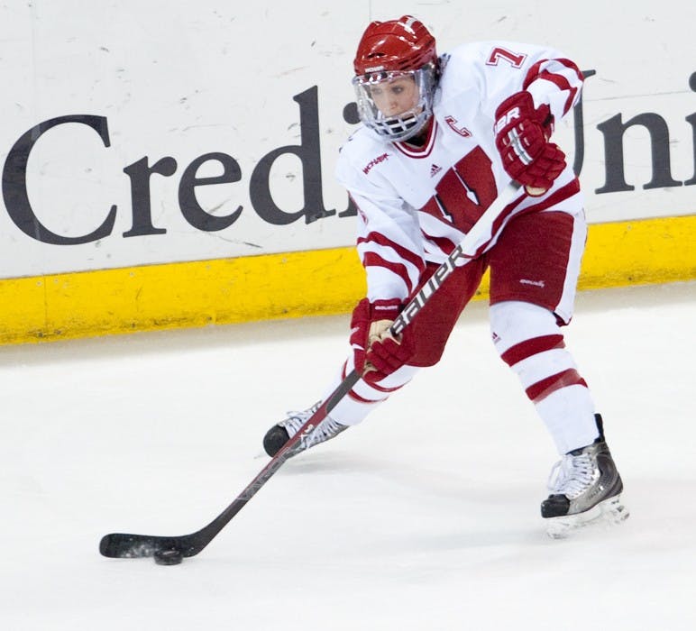 Duggan makes history as Wisconsin sweeps Mankato