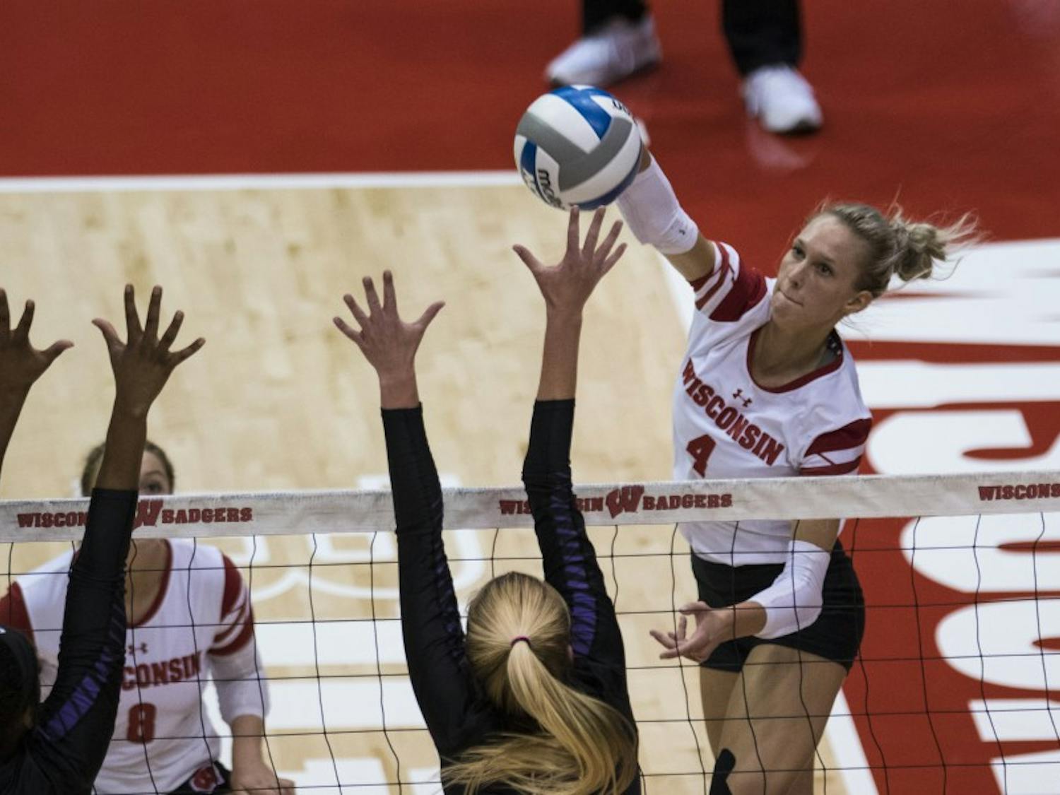 Kelli Bates and the Badgers advanced to the Sweet Sixteen after two postseason road sweeps.