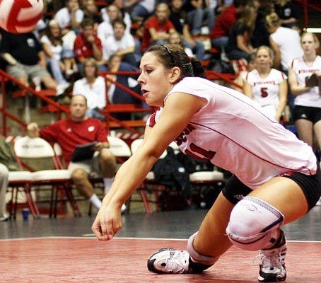 Volleyball rebounds from loss with sweep