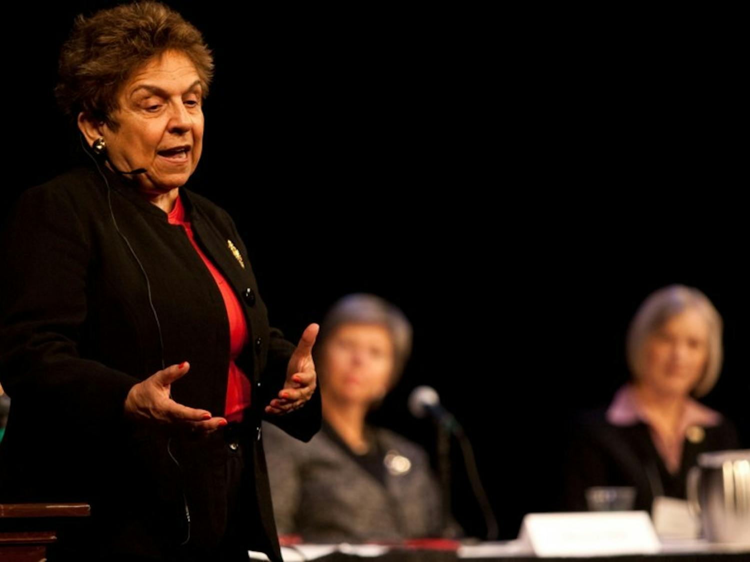 Former chancellor speaks at nursing lecture to encourage new students