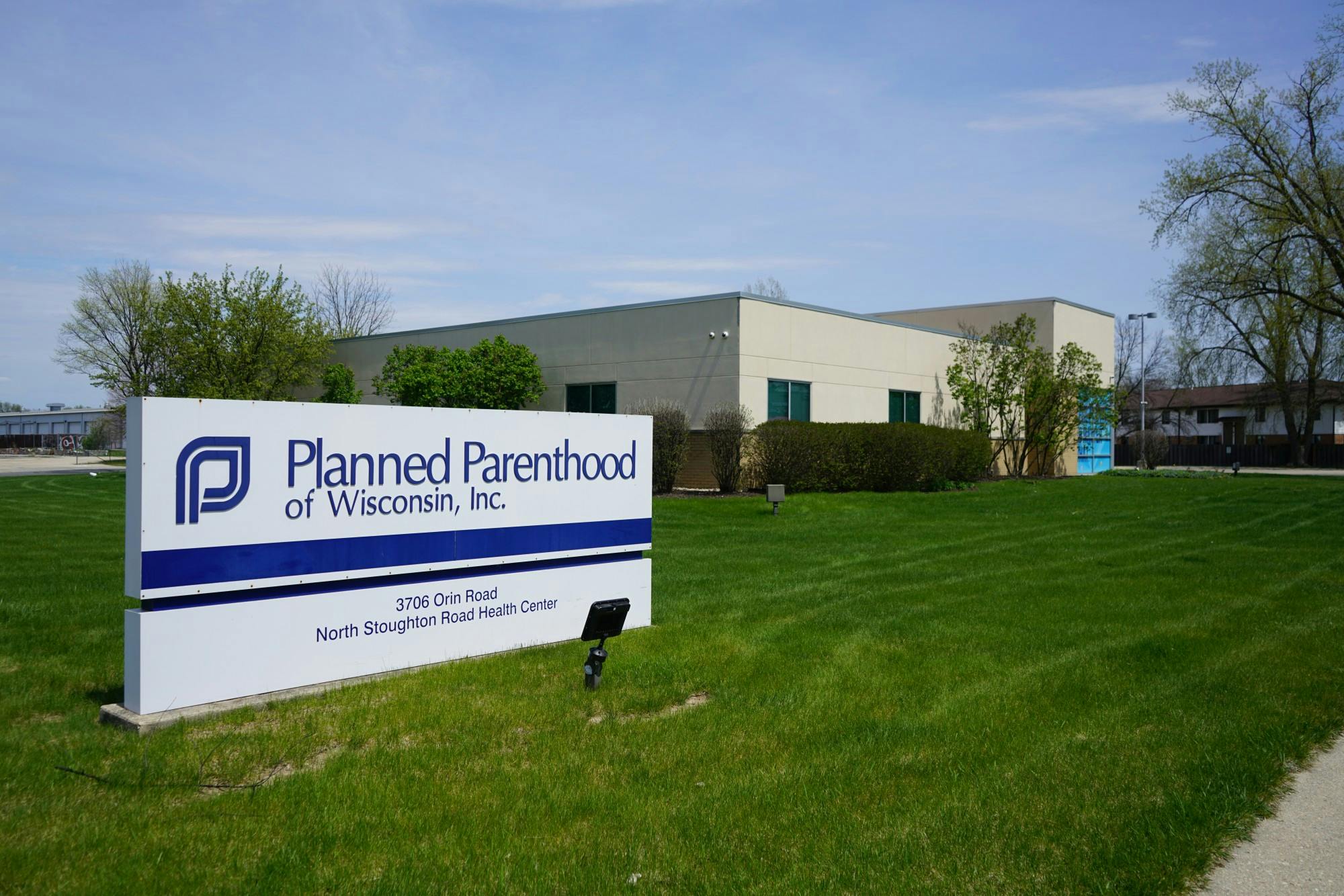 Tyler Katzenberger Planned Parenthood building Madison East.JPG